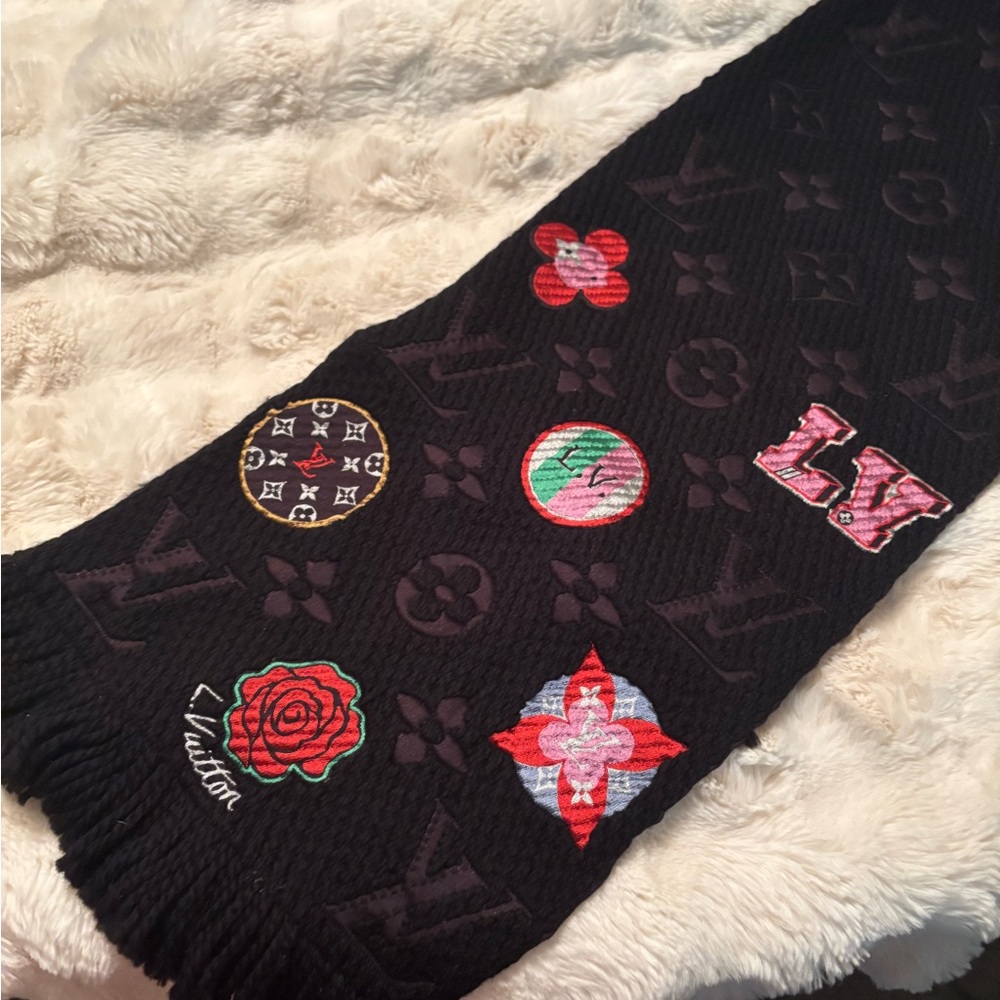 Louis Vuitton Black Scarf with Colorful Monogram Patches - Picture 2 of 6